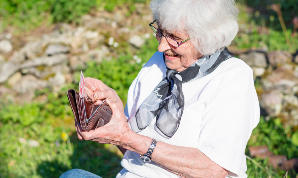 В Социальном фонде рассказали о повышенных выплатах для пенсионеров.jpg